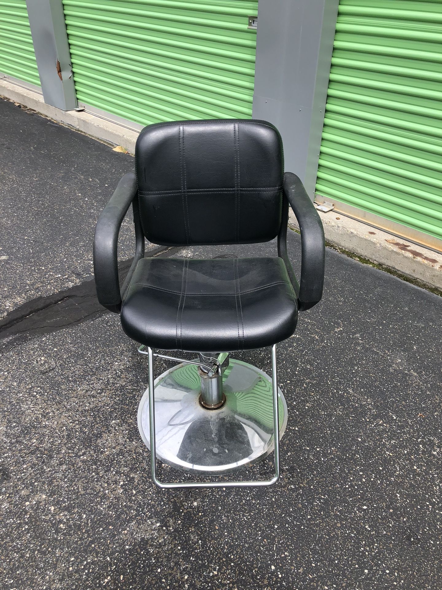 Salon/Barber Chair