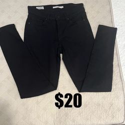Levi’s Curvy Skinny Size 27 
