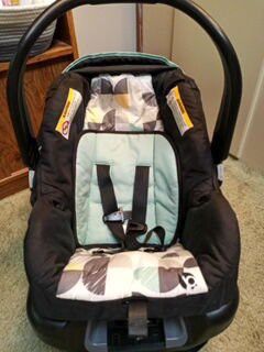 Infant Car Seat & Base: EZ Ride 35 Travel System