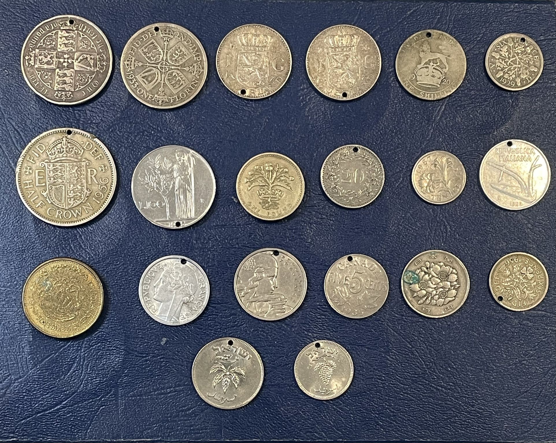 2oz : 6 Silver : A lot of 20 world coins, ideal for collectors, resellers, jewelry