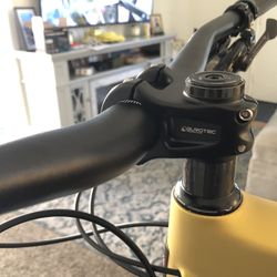 Burgtec Handlebars And Stem New (bike Not For Sale) Read The Description 