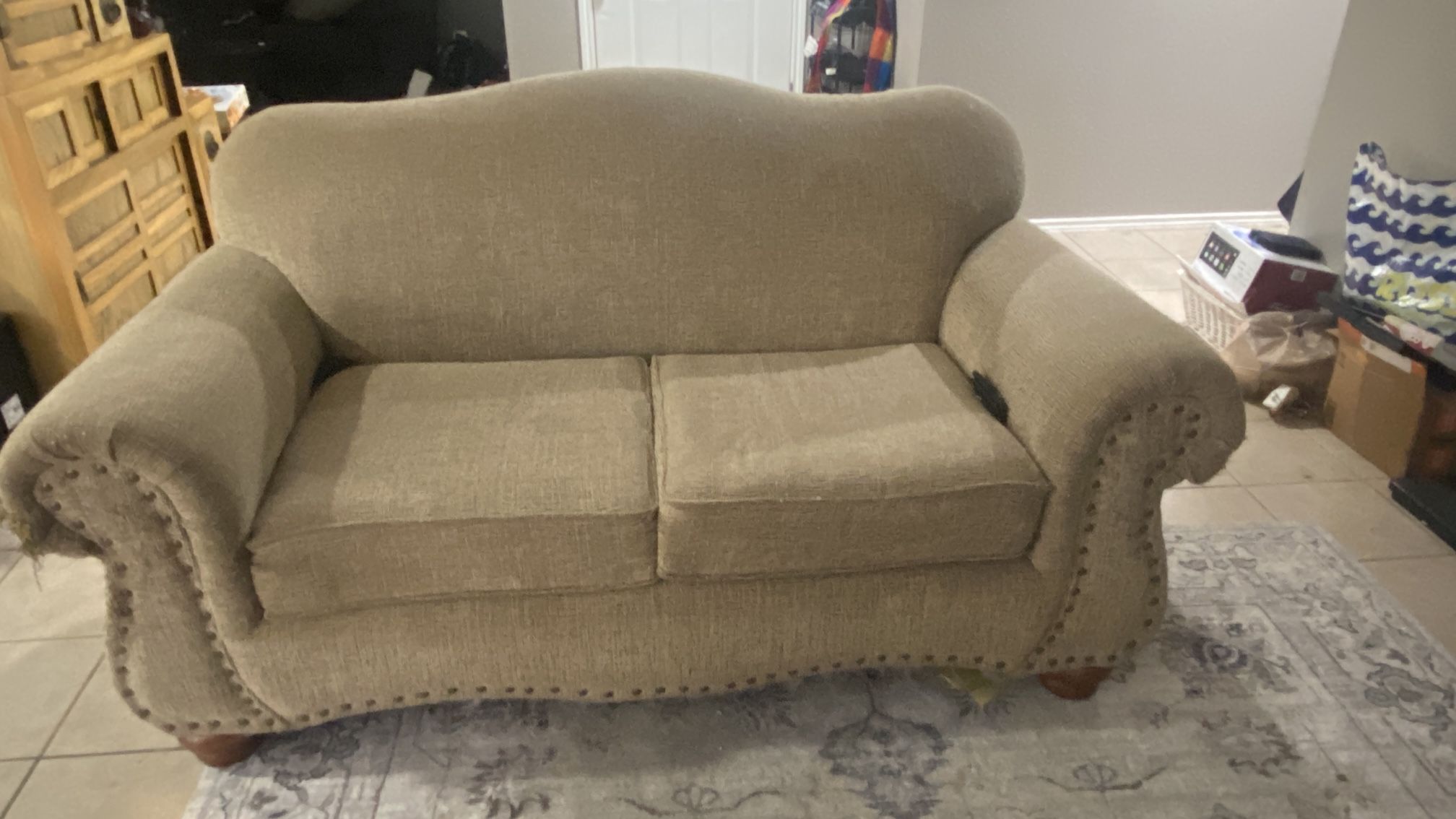 Free Loveseat (Beige)