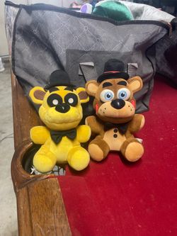 Toy Freddy and golden Freddy plush 2016 Funko (NEED GONE ASAP!!)