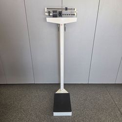 Detecto 439 Weigh Beam Eye-Level Physicians Scale