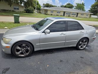 2005 Lexus IS 300