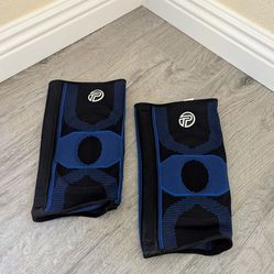 Pro-Tec Athletics Knee Braces - Size M