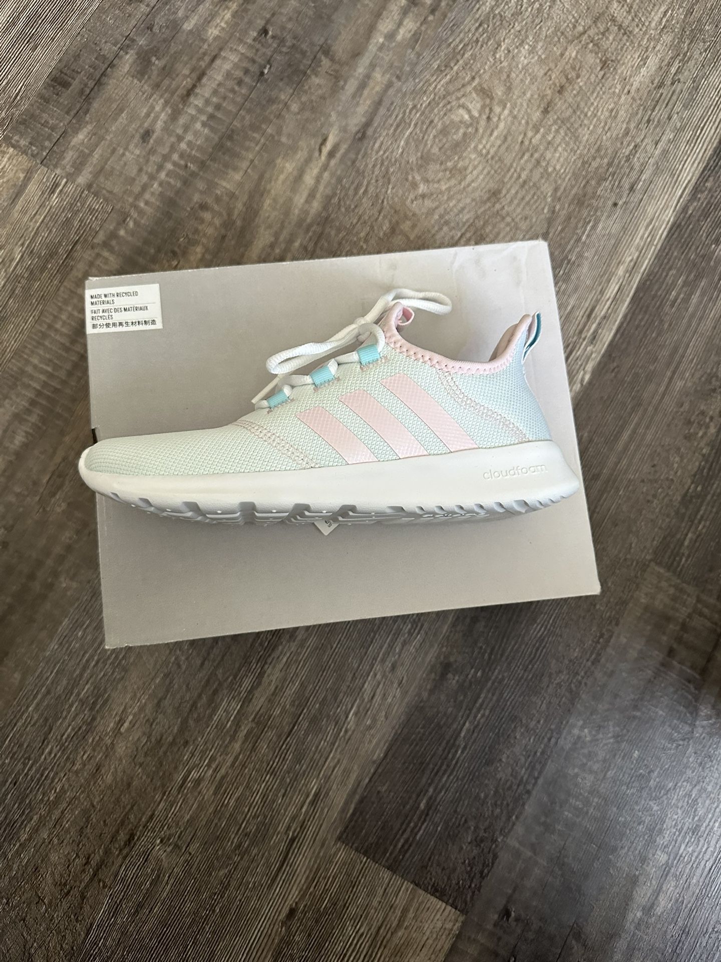 Women’s Adidas Size 6