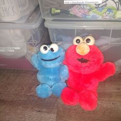 Elmo / cookie monster 