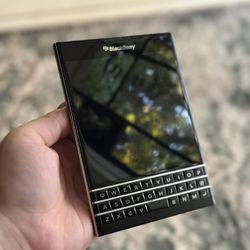 BlackBerry Passport Q30 