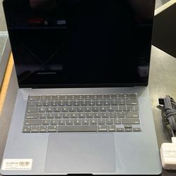 Apple MacBook Air M3 *with charger* (1143)