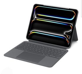 Ipad Pro 13" M4 Logitech Combo Touch Keyboard Case