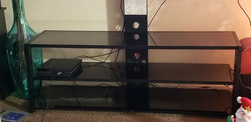TV STAND / TEMPERED GLASS