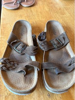 Women's  sandals size 9 Biostep