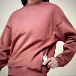 NWT Lululemon Sz. 8 Chill On Pullover