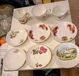 Lot of Vintage Saucers & TeaCups