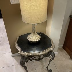 Side Accent Table with Lamp