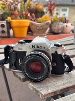 Nikon FG - 35mm film SLR