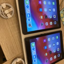 2 APPLE IPAD AIR