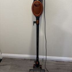SHARK ROCKET VACUUM W/cord