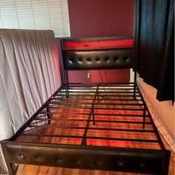 Black Metal Queen Bed Frame 