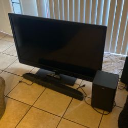 Insignia 46 Tv LCD 1080p + TCL Wireless Subwoofer