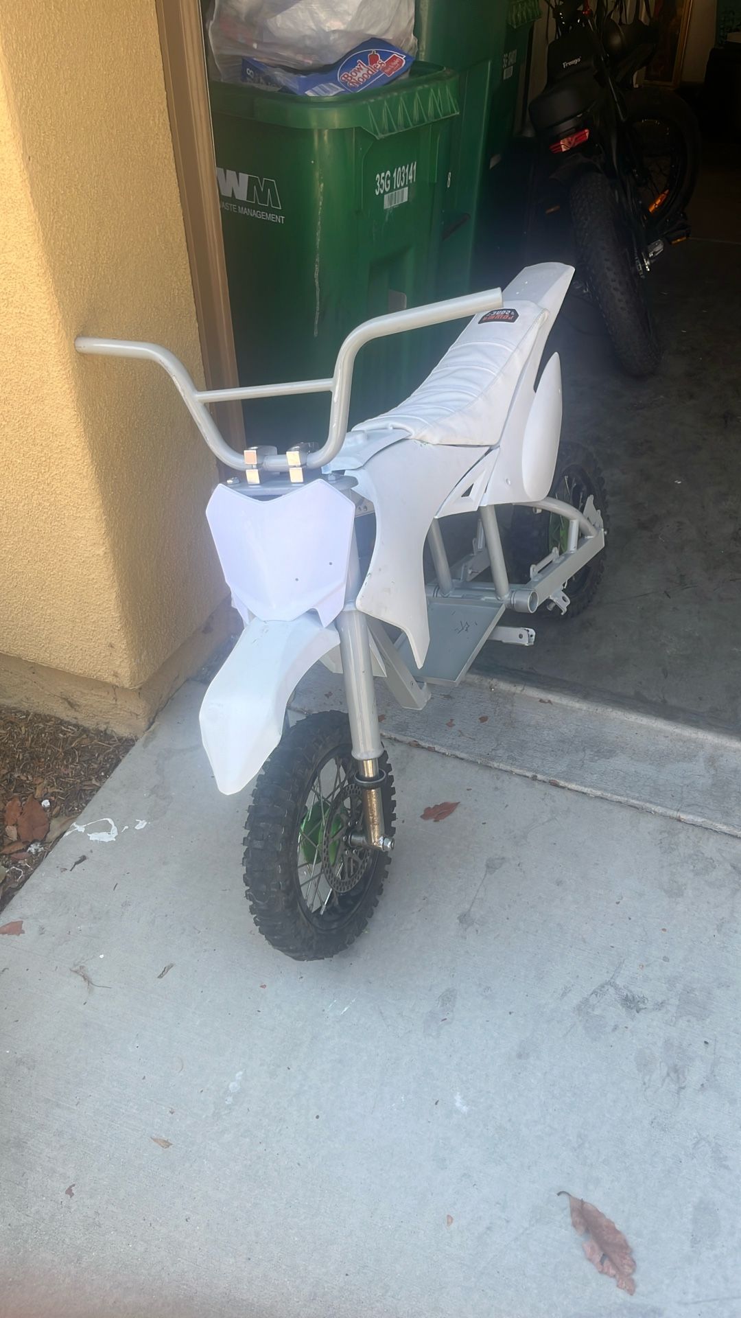 Sx 550 Razor