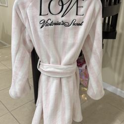 Victoria’s Secret Pink velour Robe
