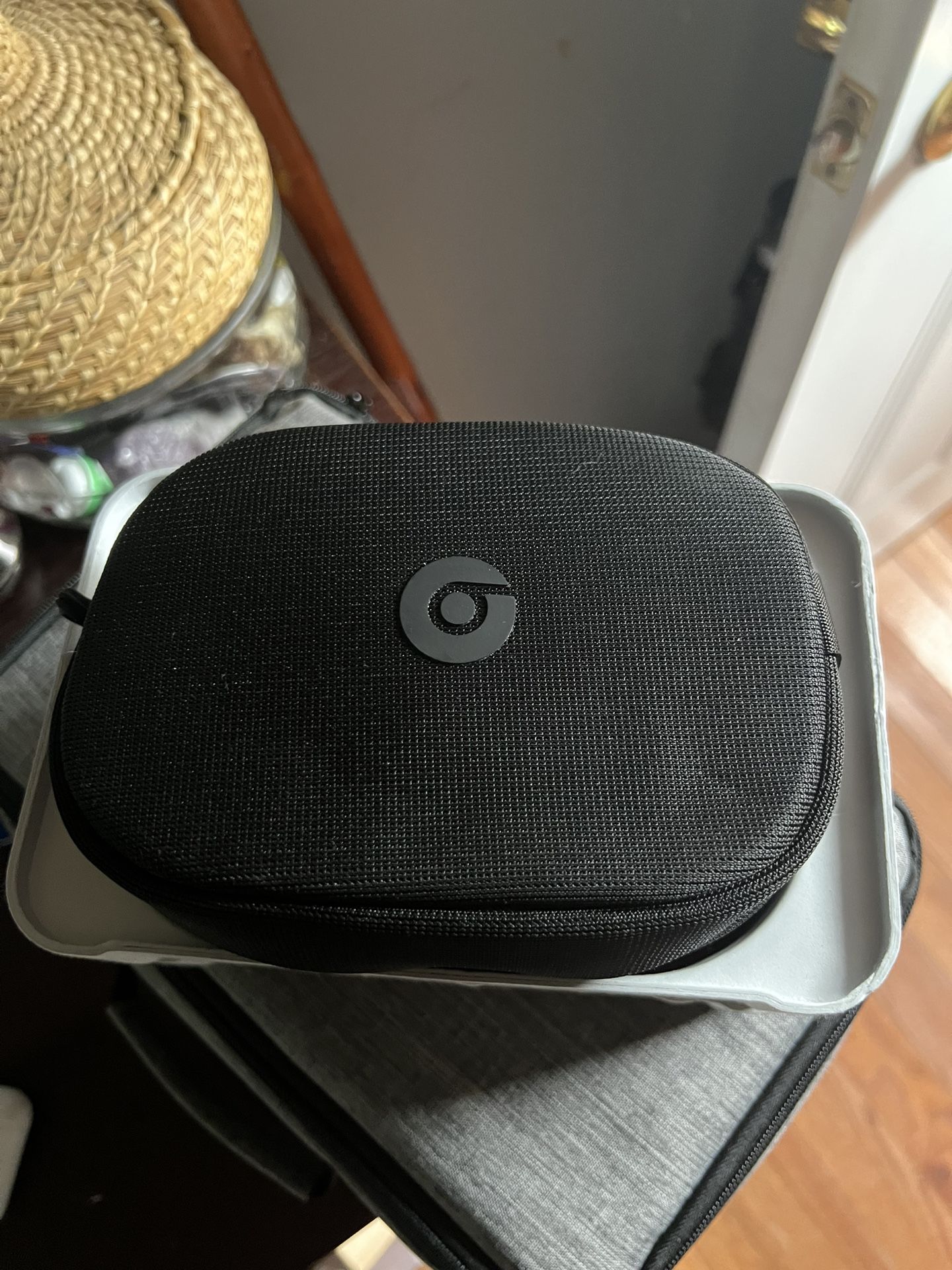 Beats Solo 4