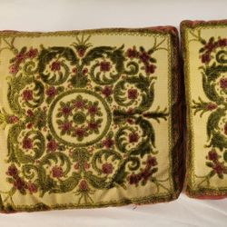 Vtg Mauve and Green Chenille Tapestry Accent Pillows Set