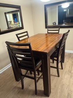 Dinning Room Table for 4 up to 6 People
