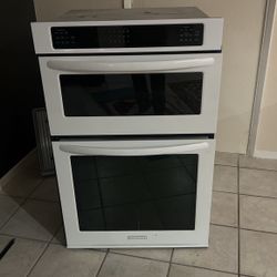 Microwave Oven