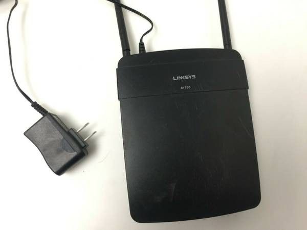 Linksys E1700 Wireless Router 4-Ports Gigabit Flexible Antennas

