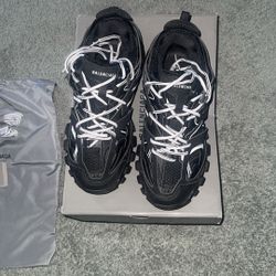 balenciaga tracks