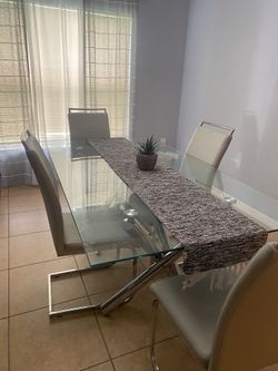 Gray Dinner Table With Chairs