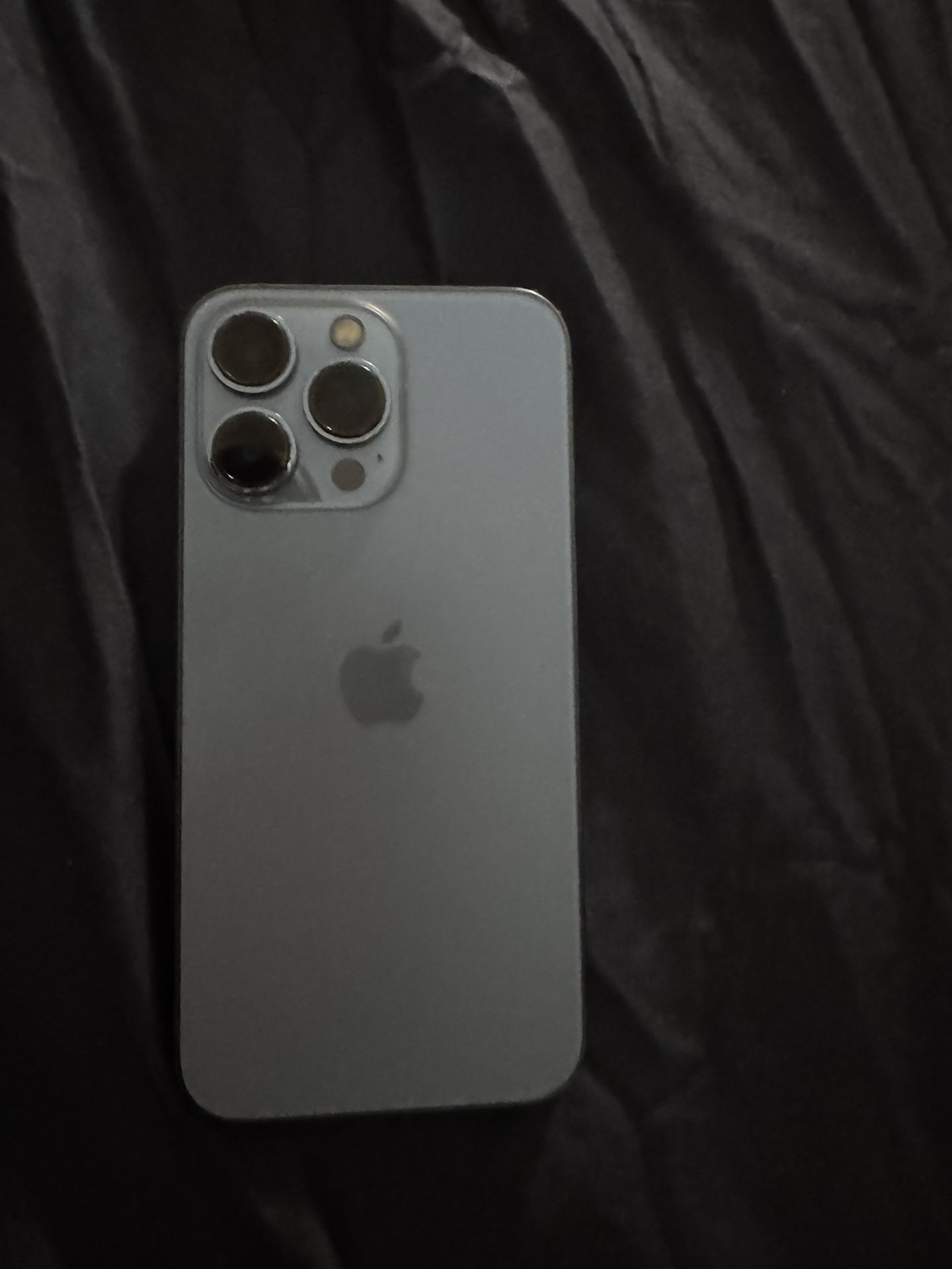 AT&T iPhone 13 Pro 128gb $300