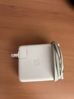 MacBook Pro 70w MagSafe Power Adapter