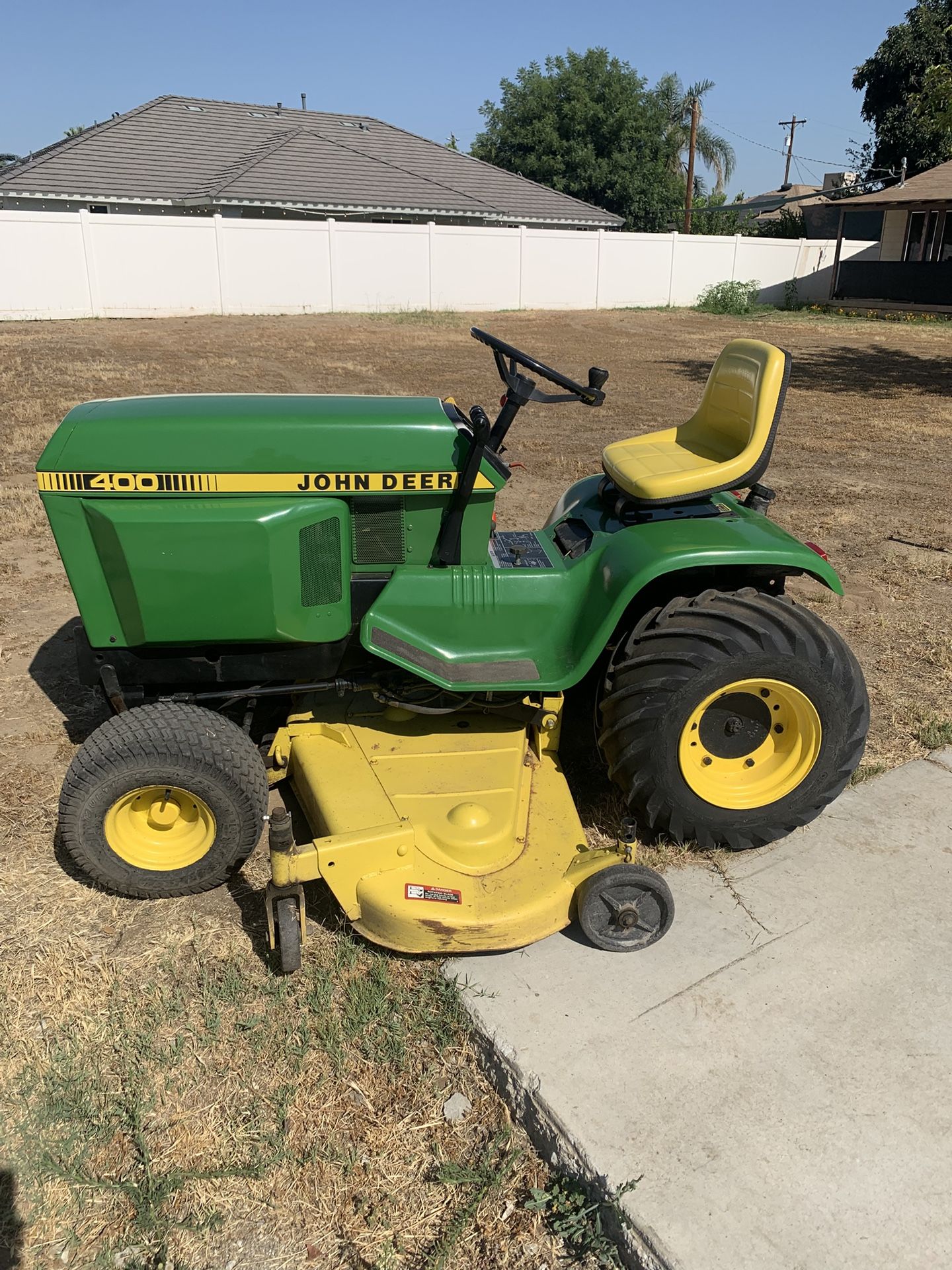 John Deere 400 Series With Hydraulic Functions Front And Back Drives And Work