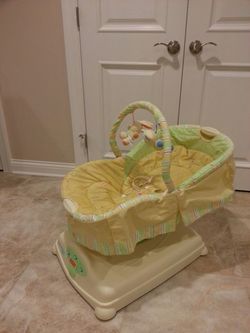 Fisher Price Soothing Motion Glider