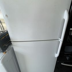 Ge Refrigerator 
