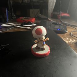 Toad Amiibo (out of box)