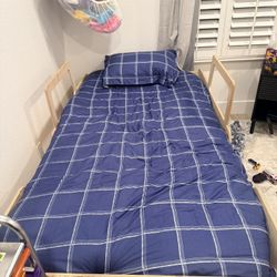 Montessori Style Bronco bed