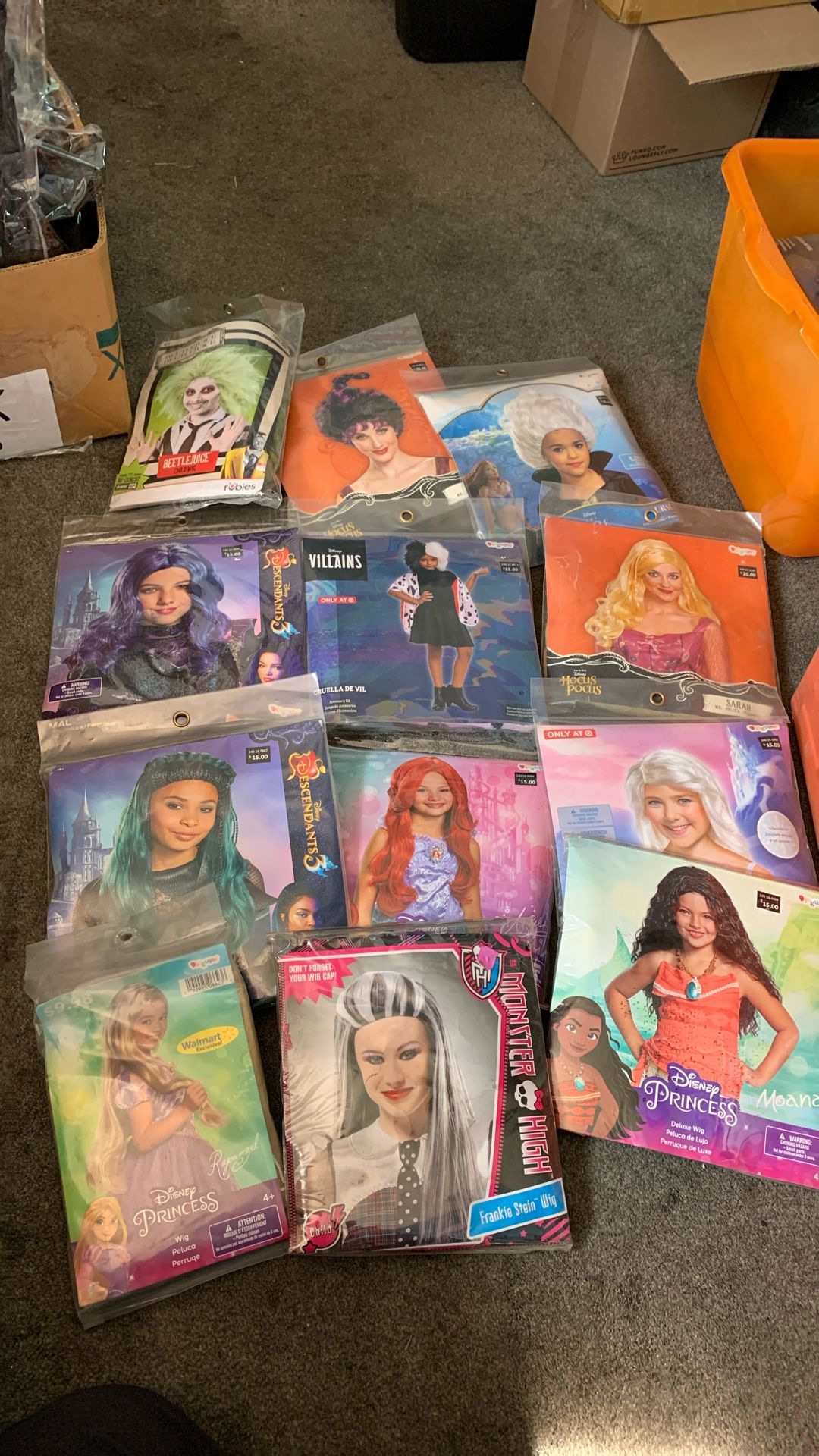 HALLOWEEN COSTUME WIGS ASSORTED