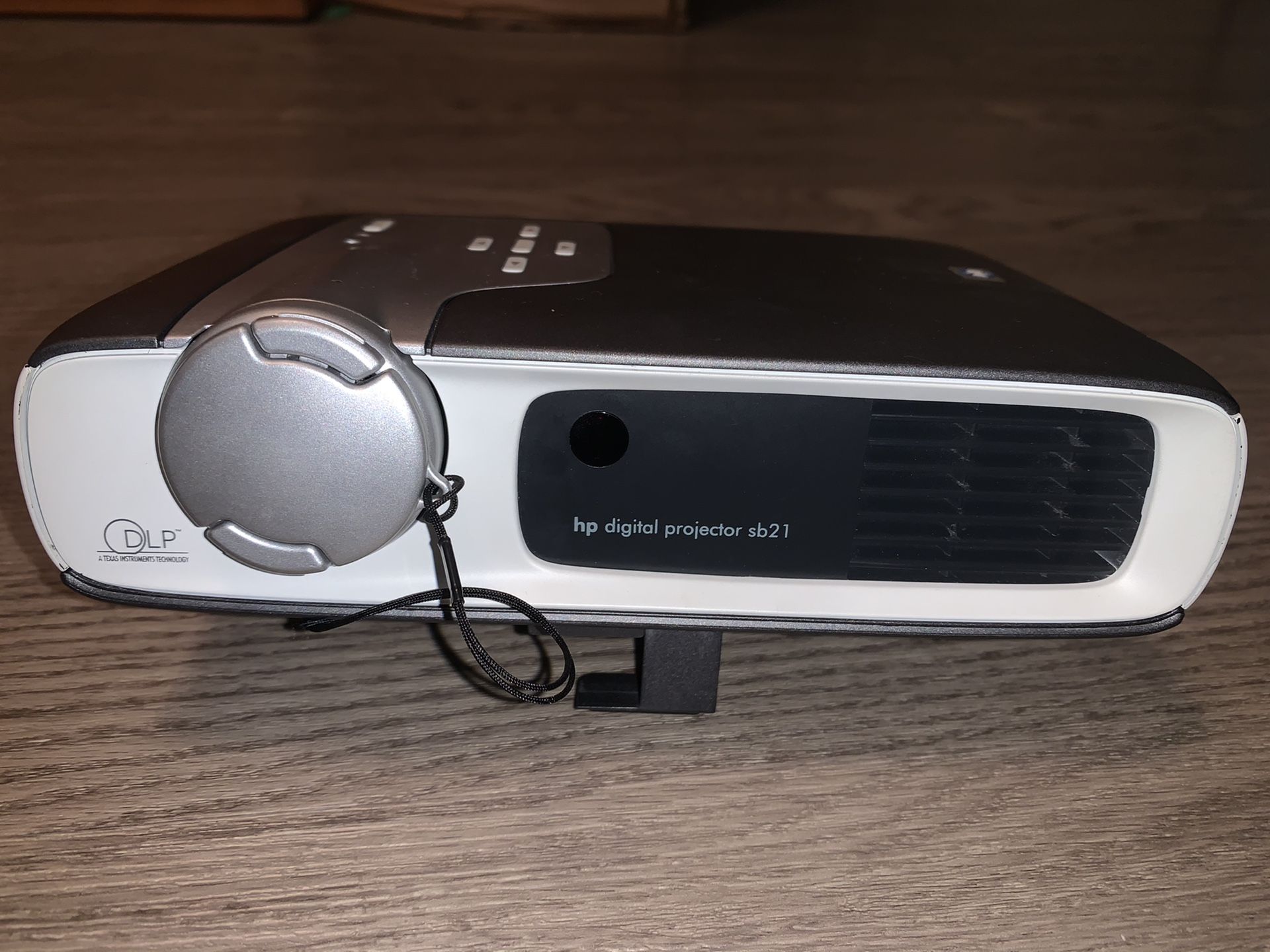 HP SB21 DLP Digital Projector