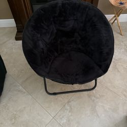 Round Folding Chair 