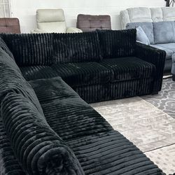 119x92 new sectional couch / free delivery