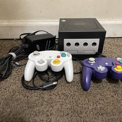 Nintendo GameCube  with Controllers