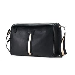 QUQUITO Custom Black Genuine Leather Crossbody Sling Bags Stylish Vintage Messenger Bags.