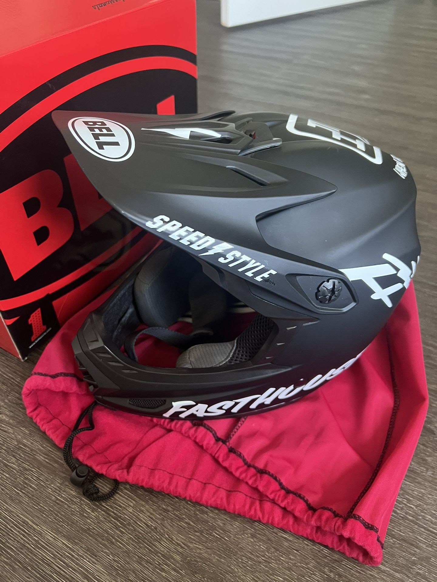 Bell Fasthouse Full-9 Fusion MTB Helmet