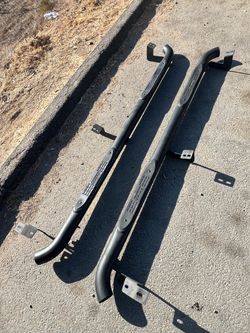 Toyota Tacoma running boards side step nerf bars