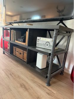 Tv stand